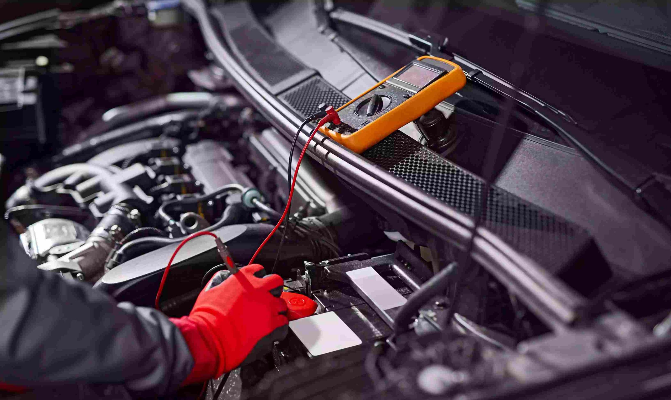 Akü Testi ve Değişimi ile Sorunsuz Çalışma